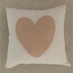 NWOT Heart Decor Pillow